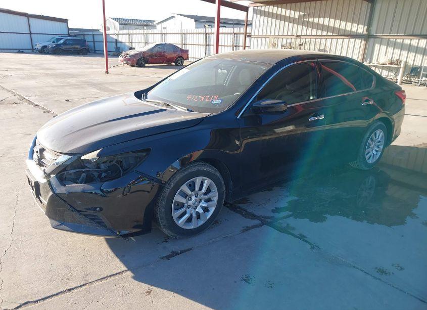 Photo 2 of 2017 Nissan Altima 2.5 S (VIN 1N4AL3APXHN343864)