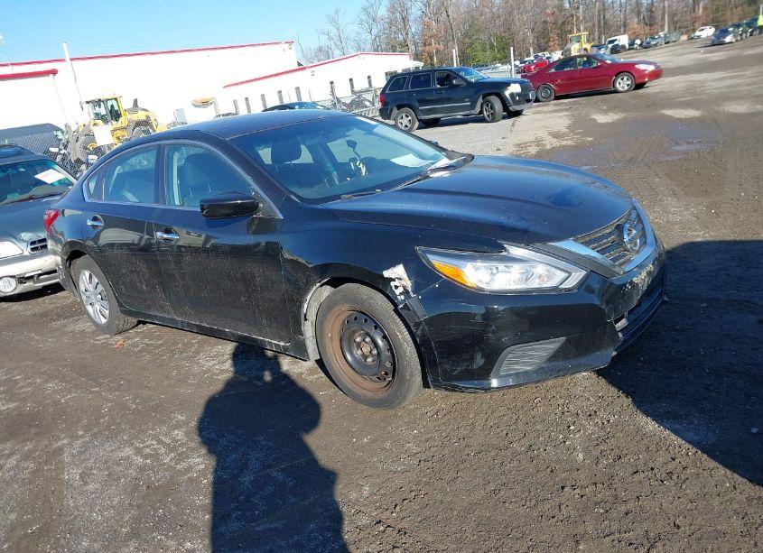2017 Nissan Altima 2.5 S (VIN 1N4AL3APXHN367159) main photo