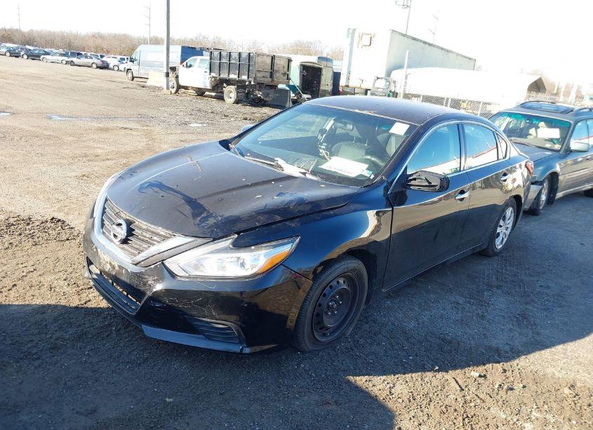 Photo 2 of 2017 Nissan Altima 2.5 S (VIN 1N4AL3APXHN367159)