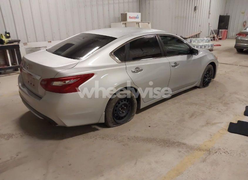 Photo 4 of 2018 Nissan Altima 2.5 S (VIN 1N4AL3APXJC111640)