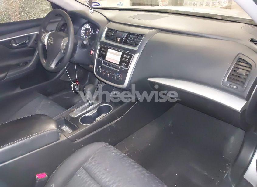 Photo 5 of 2018 Nissan Altima 2.5 S (VIN 1N4AL3APXJC111640)