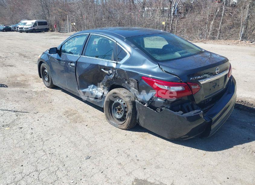 Photo 3 of 2018 Nissan Altima 2.5 S (VIN 1N4AL3APXJC120564)