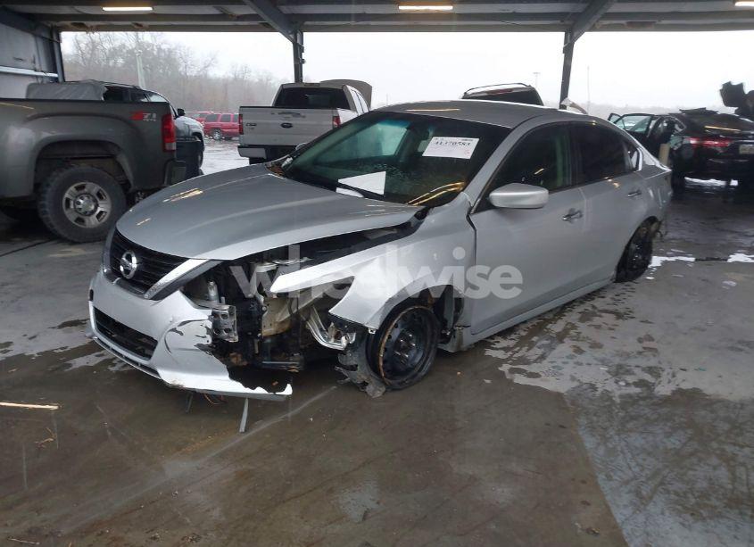 Photo 2 of 2018 Nissan Altima 2.5 S (VIN 1N4AL3APXJC128387)