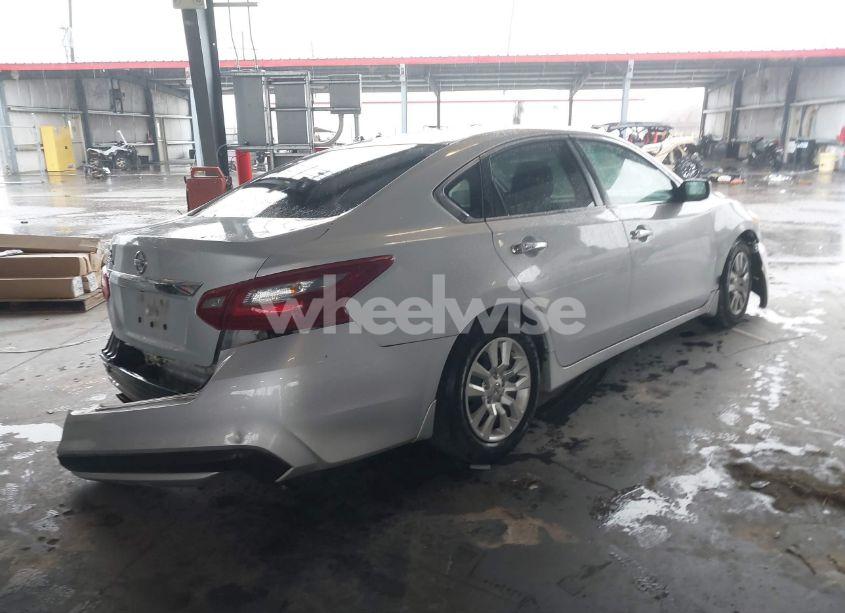 Photo 4 of 2018 Nissan Altima 2.5 S (VIN 1N4AL3APXJC128387)