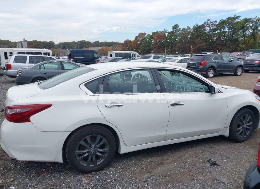 Photo 12 of 2018 Nissan Altima 2.5 S (VIN 1N4AL3APXJC128633)