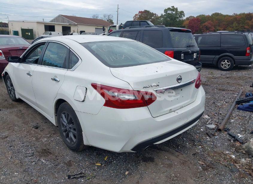 Photo 15 of 2018 Nissan Altima 2.5 S (VIN 1N4AL3APXJC128633)