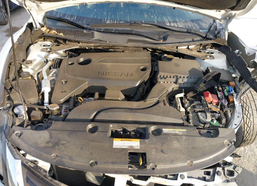 Photo 10 of 2018 Nissan Altima 2.5 SR (VIN 1N4AL3APXJC138451)