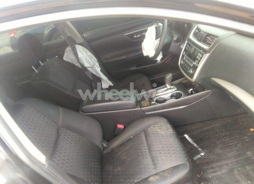 Photo 5 of 2018 Nissan Altima 2.5 S (VIN 1N4AL3APXJC141821)