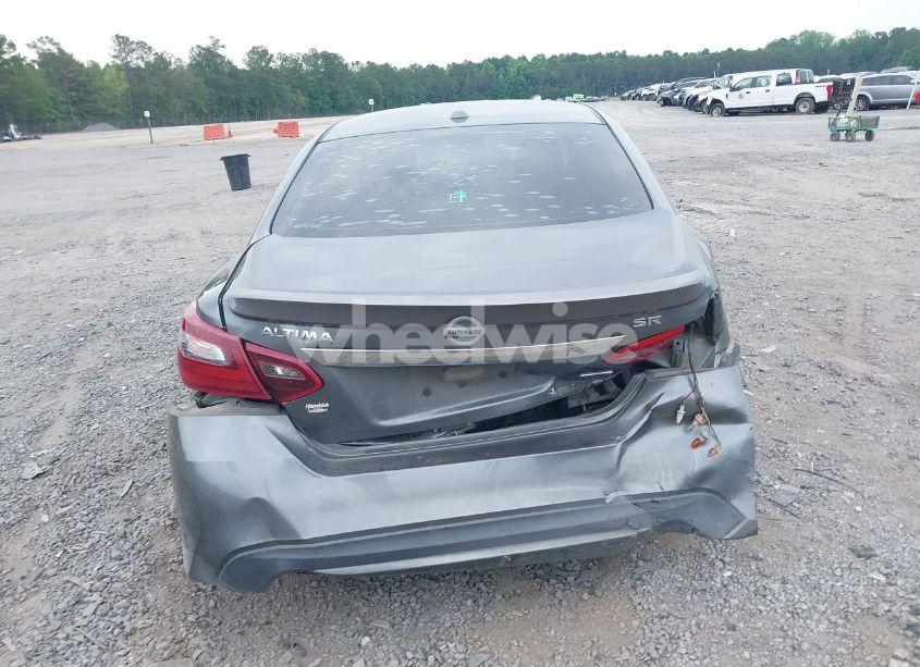 Photo 16 of 2018 Nissan Altima 2.5 SR (VIN 1N4AL3APXJC142208)