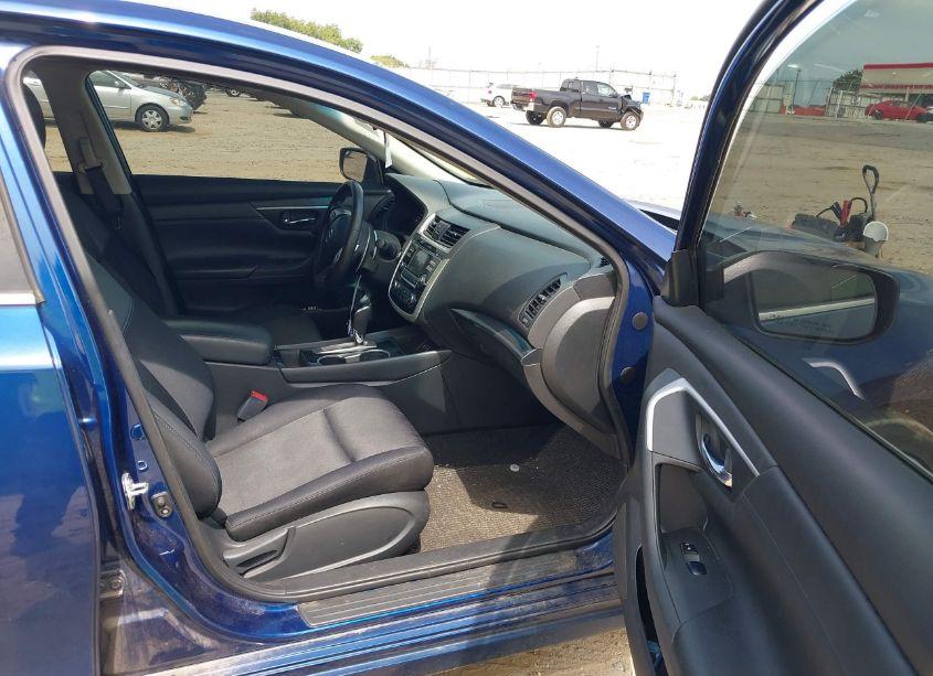 Photo 5 of 2018 Nissan Altima 2.5 SR (VIN 1N4AL3APXJC143357)