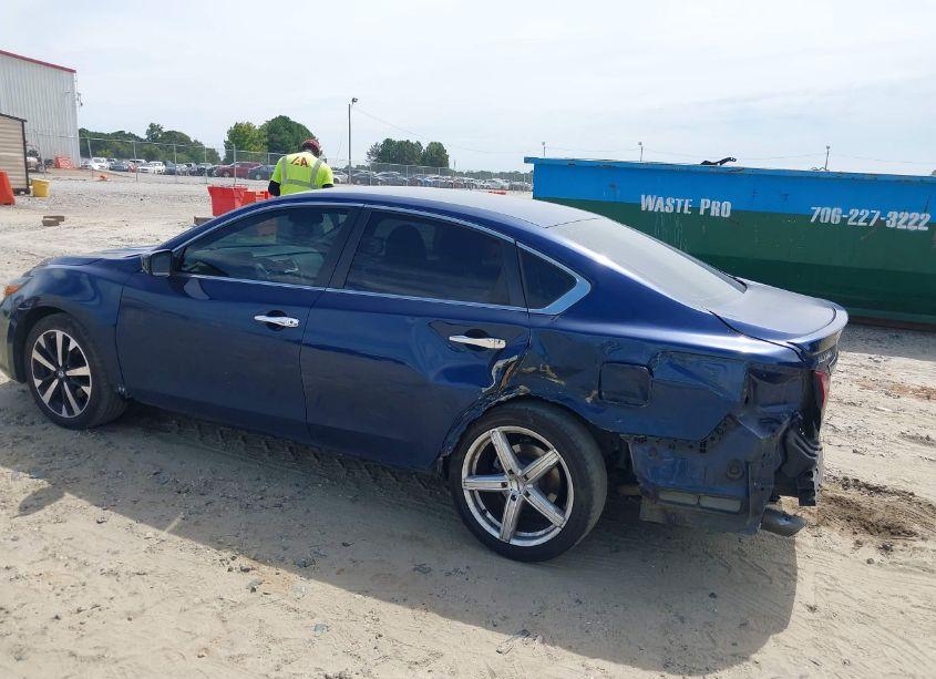 Photo 6 of 2018 Nissan Altima 2.5 SR (VIN 1N4AL3APXJC143357)