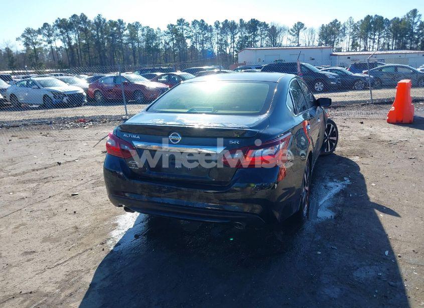 Photo 4 of 2018 Nissan Altima 2.5 SR (VIN 1N4AL3APXJC147313)