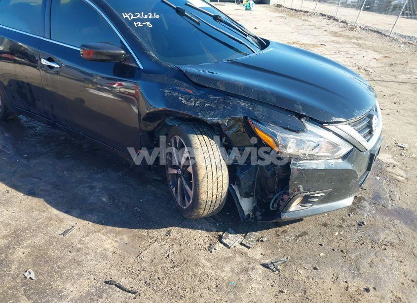 Photo 6 of 2018 Nissan Altima 2.5 SR (VIN 1N4AL3APXJC147313)