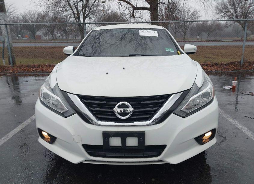 Photo 12 of 2018 Nissan Altima 2.5 SL (VIN 1N4AL3APXJC150079)