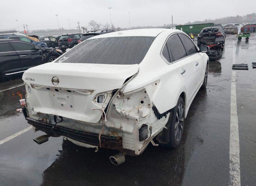 Photo 4 of 2018 Nissan Altima 2.5 SL (VIN 1N4AL3APXJC150079)