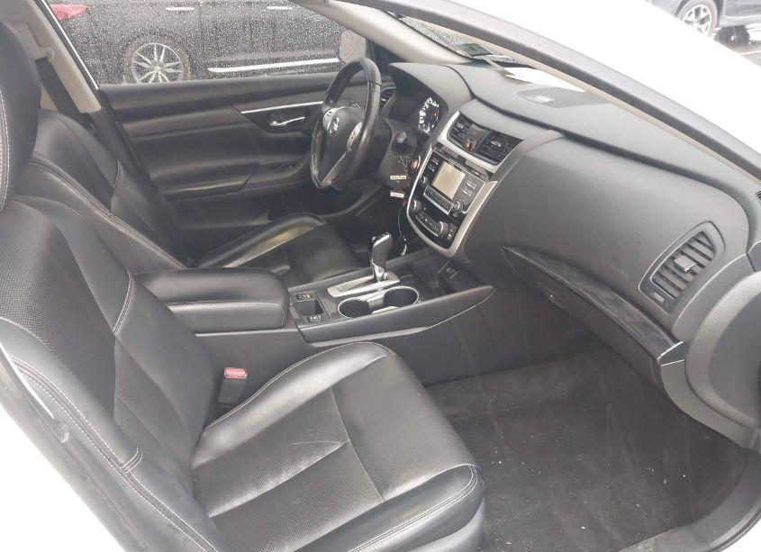 Photo 5 of 2018 Nissan Altima 2.5 SL (VIN 1N4AL3APXJC150079)