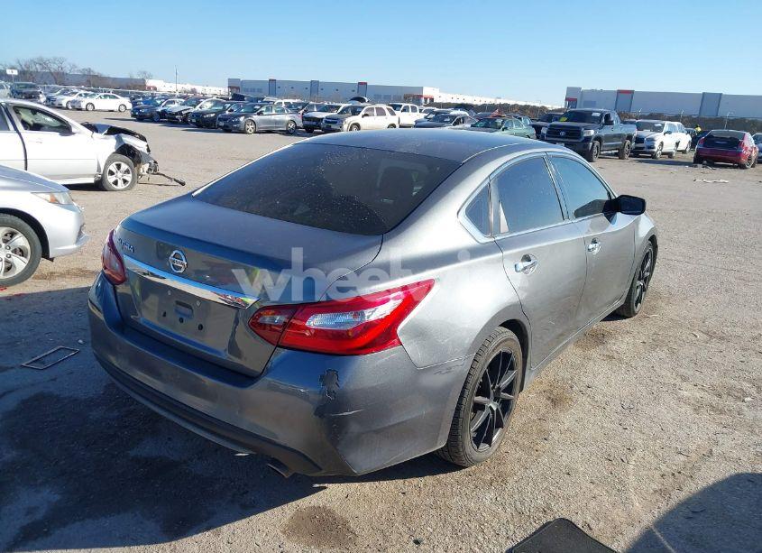 Photo 4 of 2018 Nissan Altima 2.5 S (VIN 1N4AL3APXJC151054)