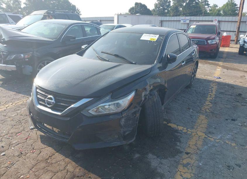 Photo 2 of 2018 Nissan Altima 2.5 SL (VIN 1N4AL3APXJC168520)