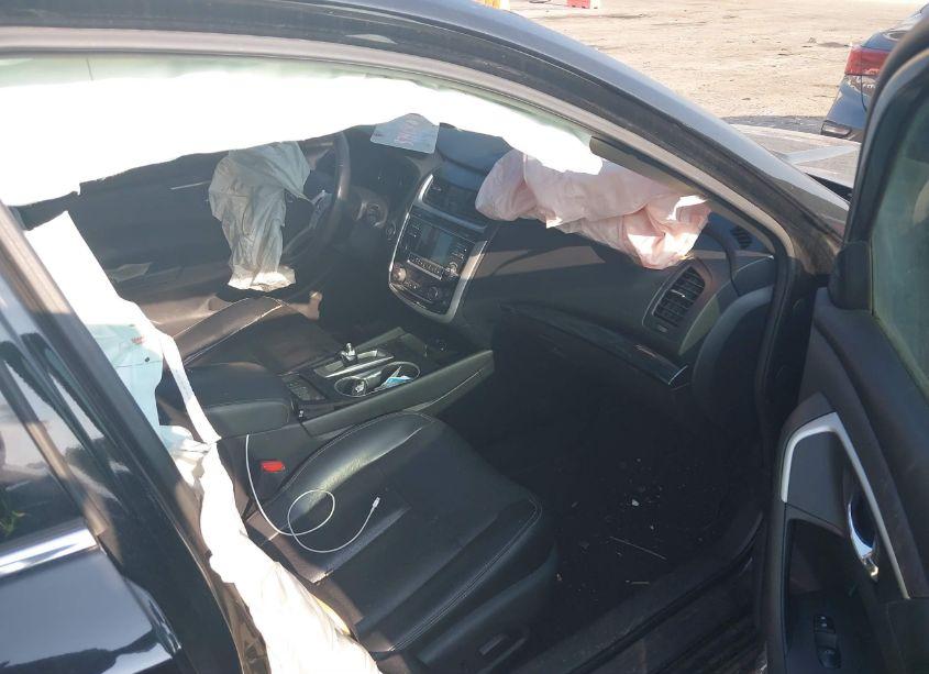 Photo 5 of 2018 Nissan Altima 2.5 SL (VIN 1N4AL3APXJC168520)