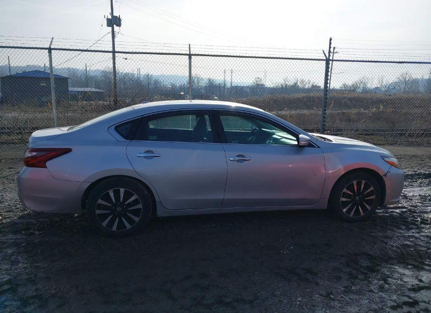 Photo 13 of 2018 Nissan Altima 2.5/S/SV/SL/SR (VIN 1N4AL3APXJC173524)