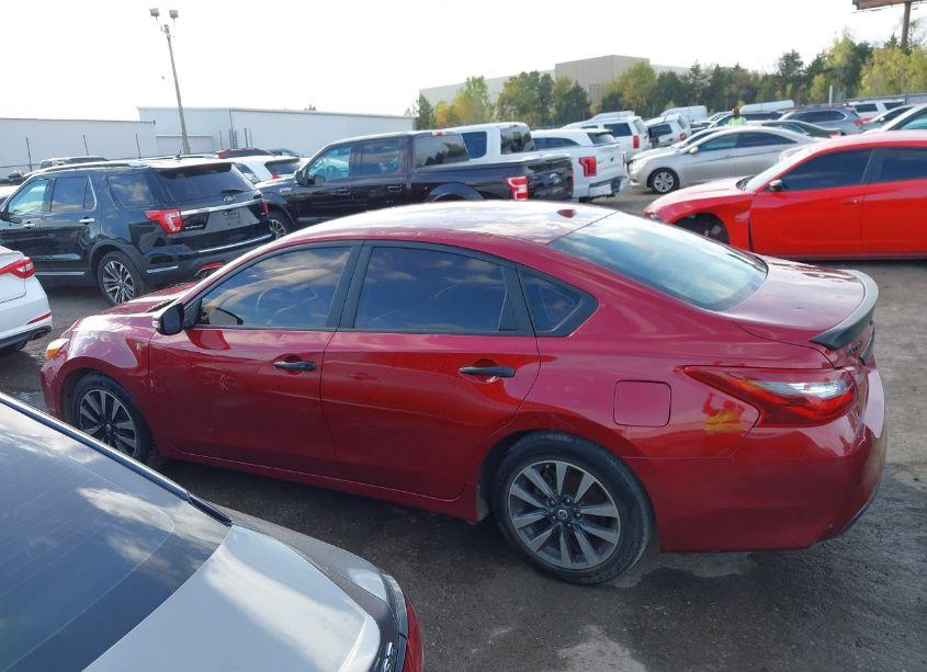 Photo 14 of 2018 Nissan Altima 2.5 SL (VIN 1N4AL3APXJC173992)