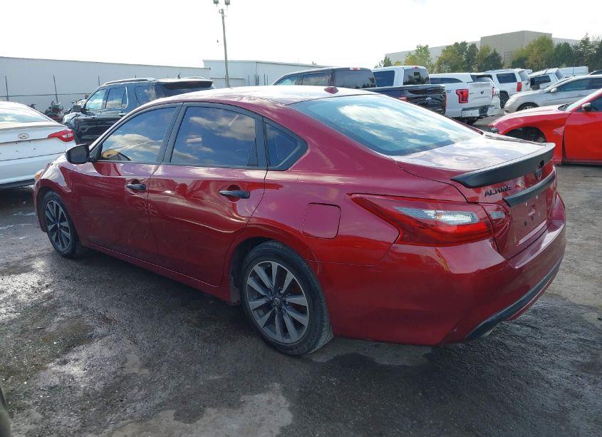 Photo 3 of 2018 Nissan Altima 2.5 SL (VIN 1N4AL3APXJC173992)