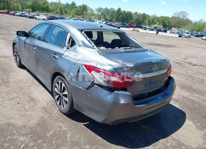 Photo 6 of 2018 Nissan Altima 2.5 SV (VIN 1N4AL3APXJC178352)