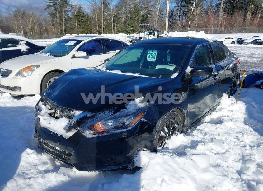 Photo 12 of 2018 Nissan Altima 2.5 SR (VIN 1N4AL3APXJC180506)