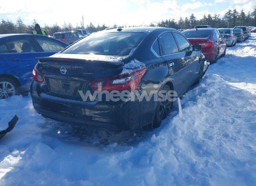 Photo 4 of 2018 Nissan Altima 2.5 SR (VIN 1N4AL3APXJC180506)