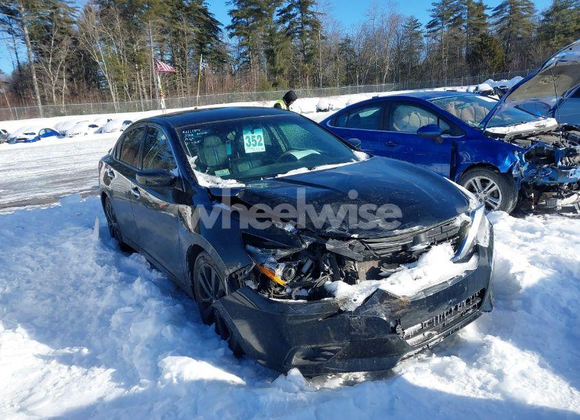 Photo 6 of 2018 Nissan Altima 2.5 SR (VIN 1N4AL3APXJC180506)