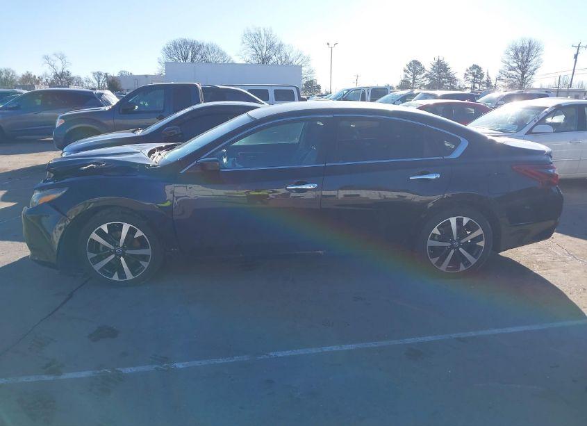 Photo 14 of 2018 Nissan Altima 2.5 SR (VIN 1N4AL3APXJC182398)
