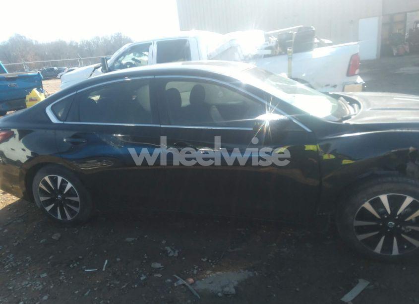 Photo 14 of 2018 Nissan Altima 2.5 SV (VIN 1N4AL3APXJC187102)