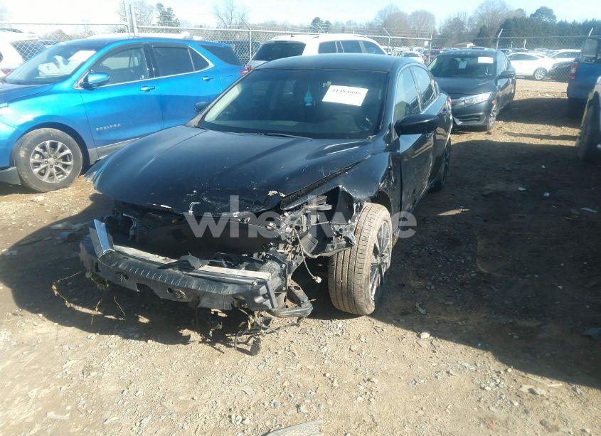 Photo 2 of 2018 Nissan Altima 2.5 SV (VIN 1N4AL3APXJC187102)