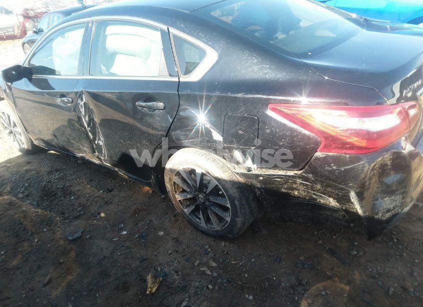 Photo 3 of 2018 Nissan Altima 2.5 SV (VIN 1N4AL3APXJC187102)