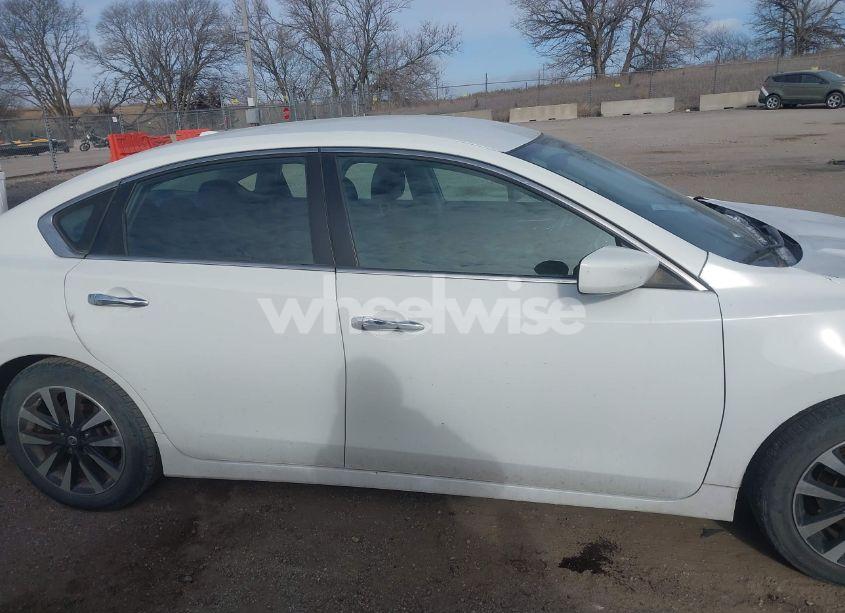 Photo 13 of 2018 Nissan Altima 2.5 SV (VIN 1N4AL3APXJC188489)