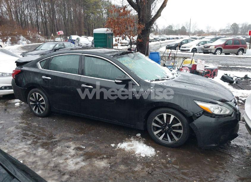 Photo 13 of 2018 Nissan Altima 2.5 SL (VIN 1N4AL3APXJC189349)