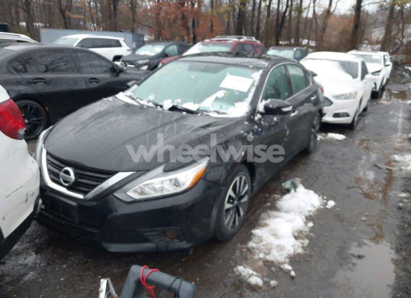 Photo 2 of 2018 Nissan Altima 2.5 SL (VIN 1N4AL3APXJC189349)