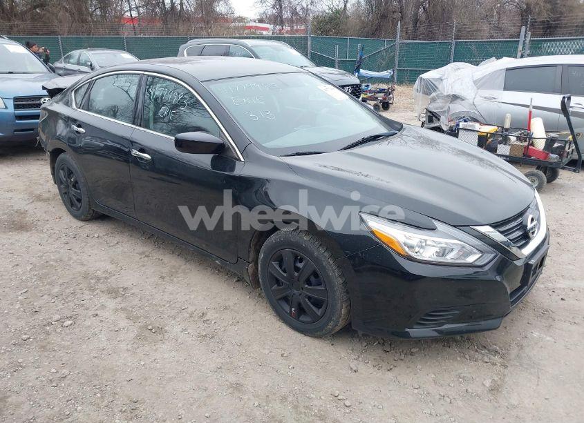 2018 Nissan Altima 2.5 S (VIN 1N4AL3APXJC189710) main photo