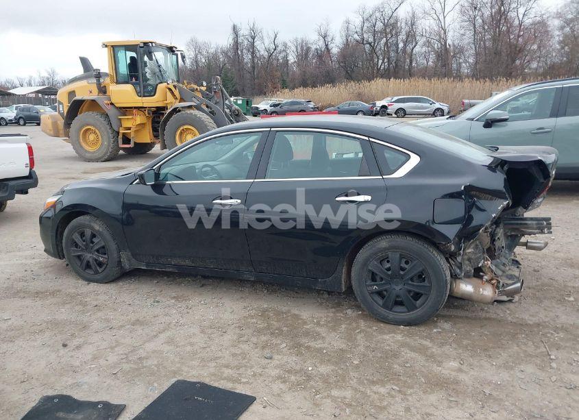 Photo 15 of 2018 Nissan Altima 2.5 S (VIN 1N4AL3APXJC189710)