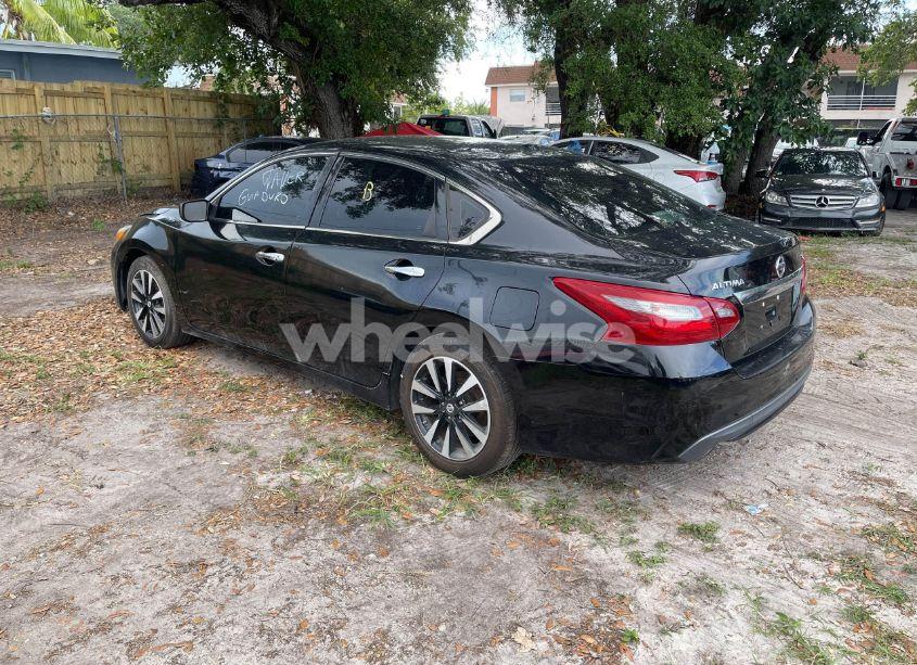 Photo 3 of 2018 Nissan Altima 2.5 SV (VIN 1N4AL3APXJC195152)