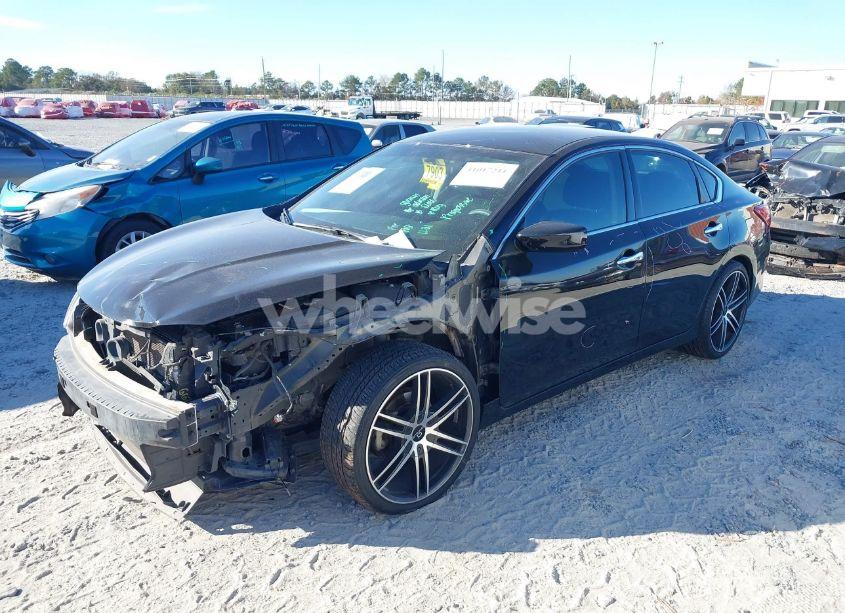 Photo 2 of 2018 Nissan Altima 2.5 S (VIN 1N4AL3APXJC205985)