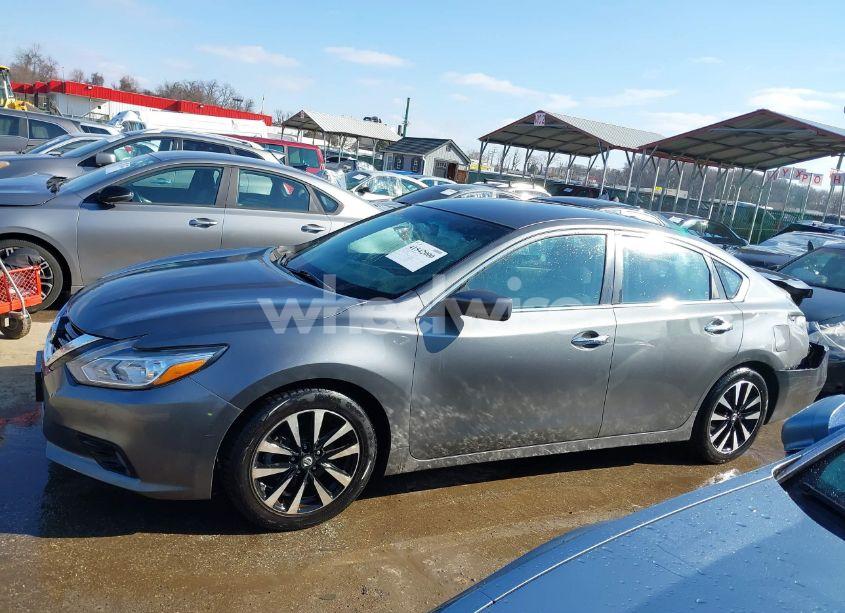 Photo 15 of 2018 Nissan Altima 2.5 SV (VIN 1N4AL3APXJC207834)