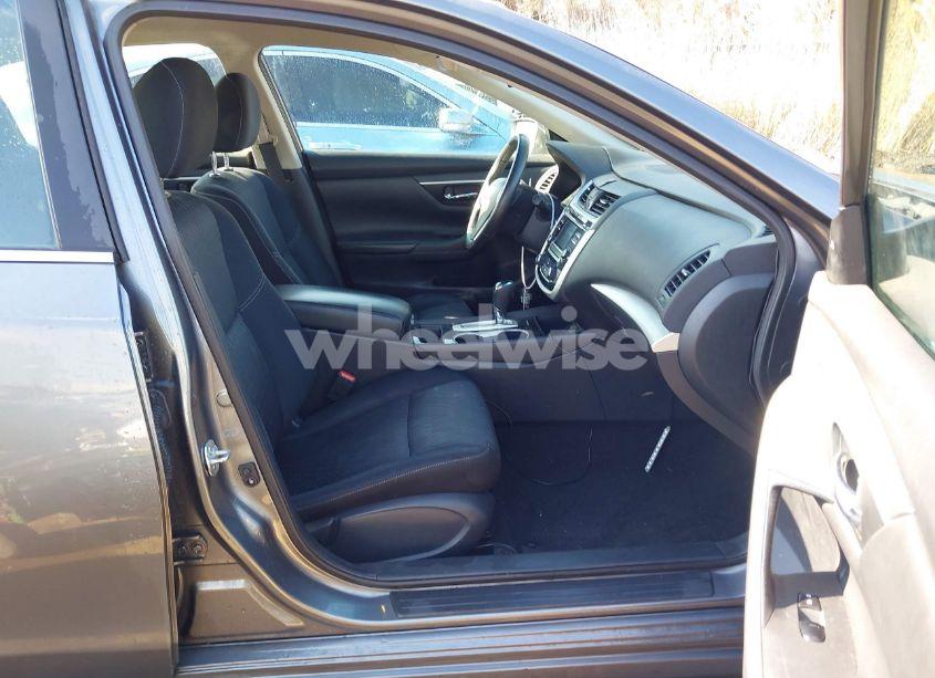 Photo 5 of 2018 Nissan Altima 2.5 SV (VIN 1N4AL3APXJC207834)