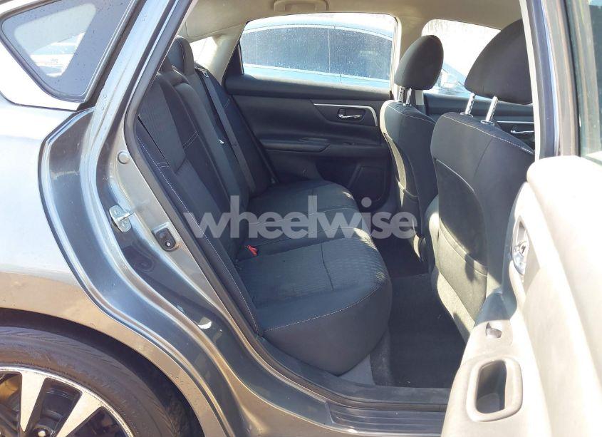 Photo 8 of 2018 Nissan Altima 2.5 SV (VIN 1N4AL3APXJC207834)