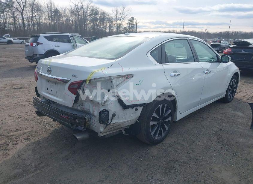 Photo 4 of 2018 Nissan Altima 2.5 SL (VIN 1N4AL3APXJC211141)