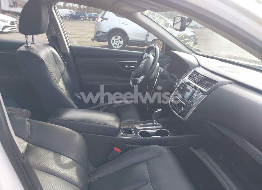 Photo 5 of 2018 Nissan Altima 2.5 SL (VIN 1N4AL3APXJC211141)