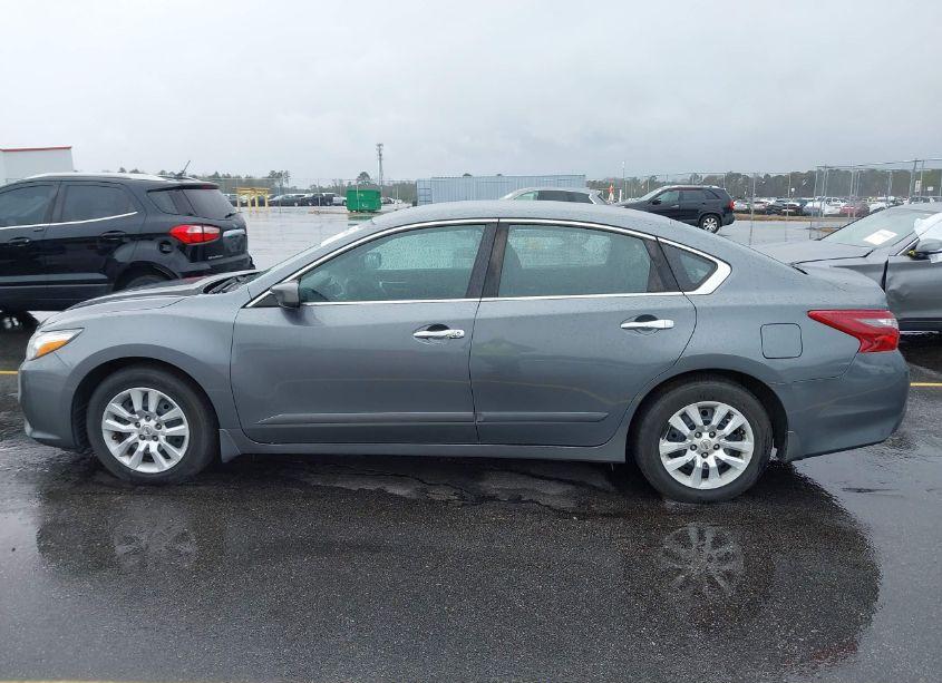 Photo 14 of 2018 Nissan Altima 2.5 S (VIN 1N4AL3APXJC225234)