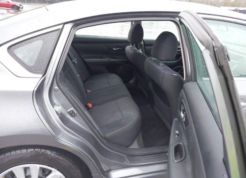 Photo 8 of 2018 Nissan Altima 2.5 S (VIN 1N4AL3APXJC225234)