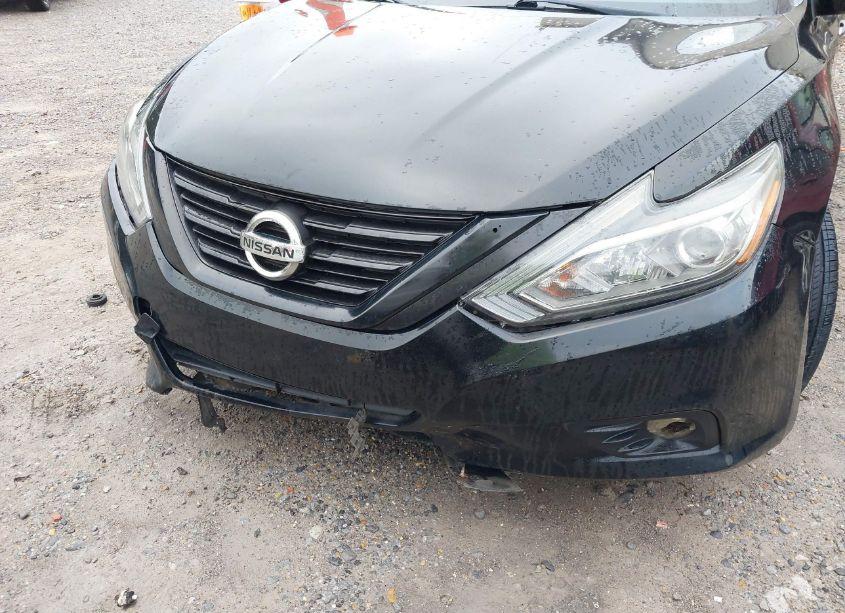 Photo 6 of 2018 Nissan Altima 2.5 SR (VIN 1N4AL3APXJC229137)