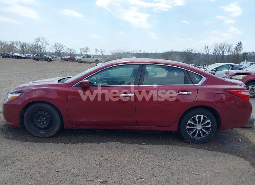Photo 15 of 2018 Nissan Altima 2.5 S (VIN 1N4AL3APXJC246066)